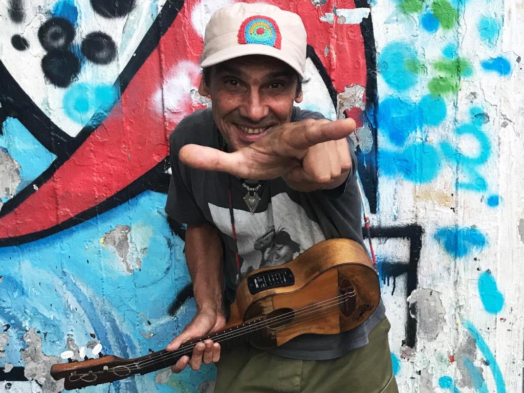 Manu Chao traz o show “Ultra Acústico” para&nbsp;Salvador