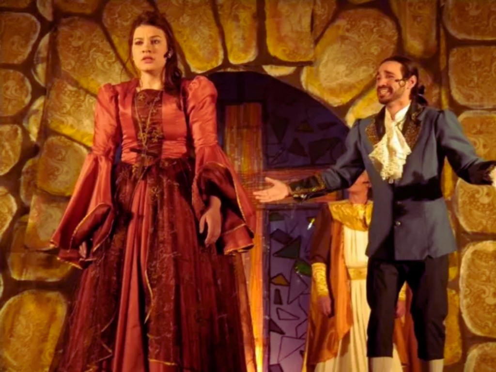 Espetáculo espírita “Um Amor de Renúncia”, inspirado em Chico Xavier, chega a Salvador com história de fé e amor&nbsp;impossível